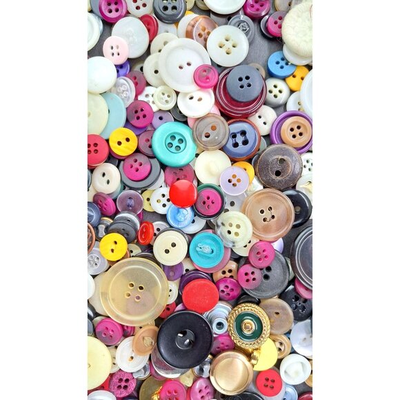 Vintage Assorted Buttons Mixed Various Estate Lot Crafts Art Sewing 9 ounces - Picture 3 of 4